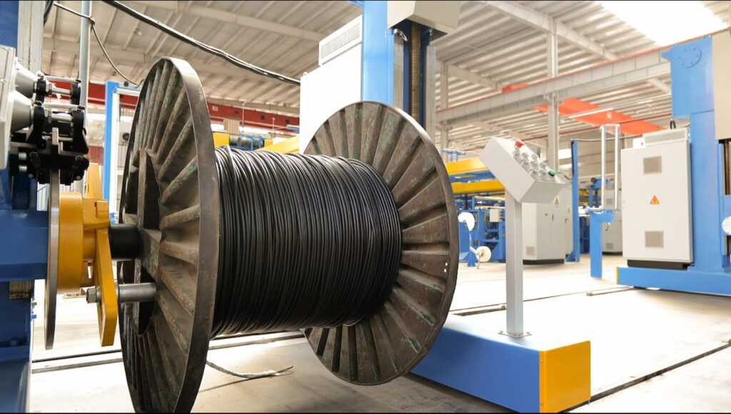 Hualuo factory with cable manufacturing equipment for solar cable orders.